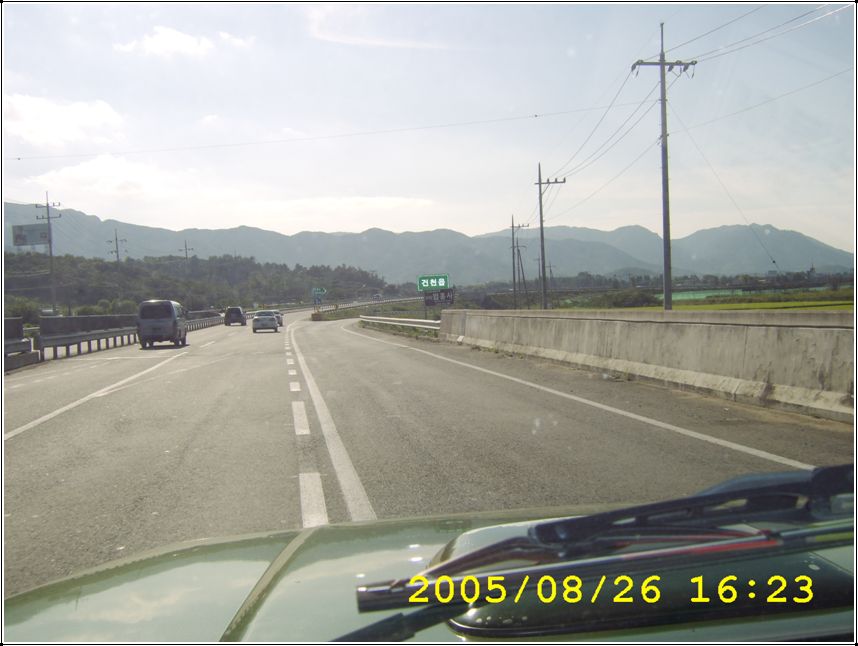 STA70527.jpg